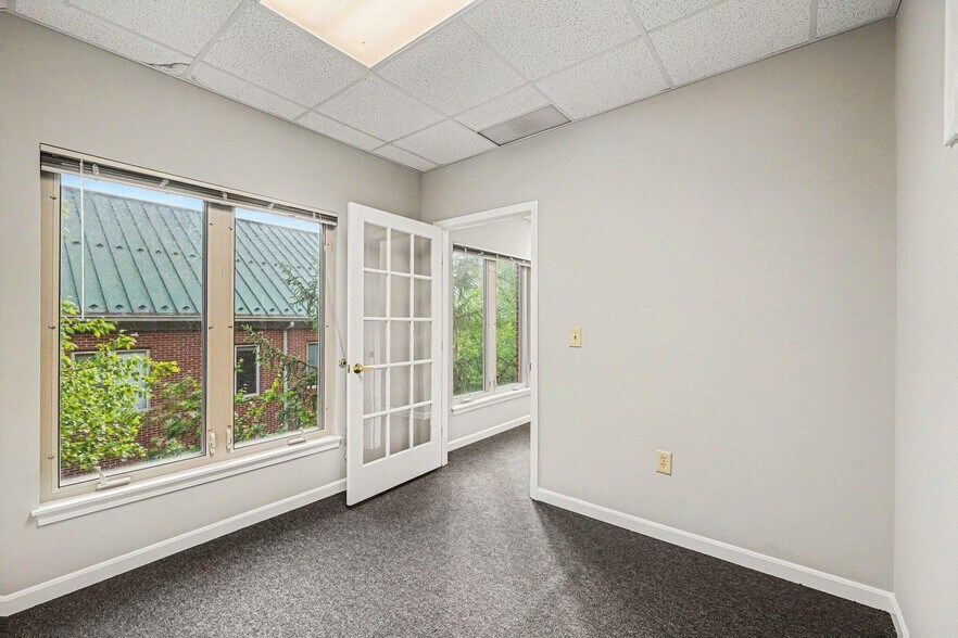 More Photos Of 6900 Houston Rd, Florence Office For Lease