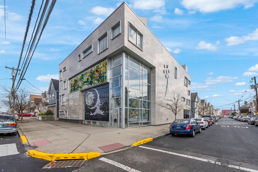 More Photos Of 354 Avenue C, Bayonne Freestanding For Sale