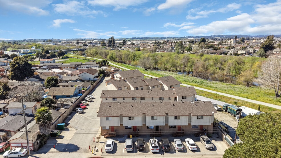 More Photos Of 113-119 Gonda St, Watsonville Apartments For Sale