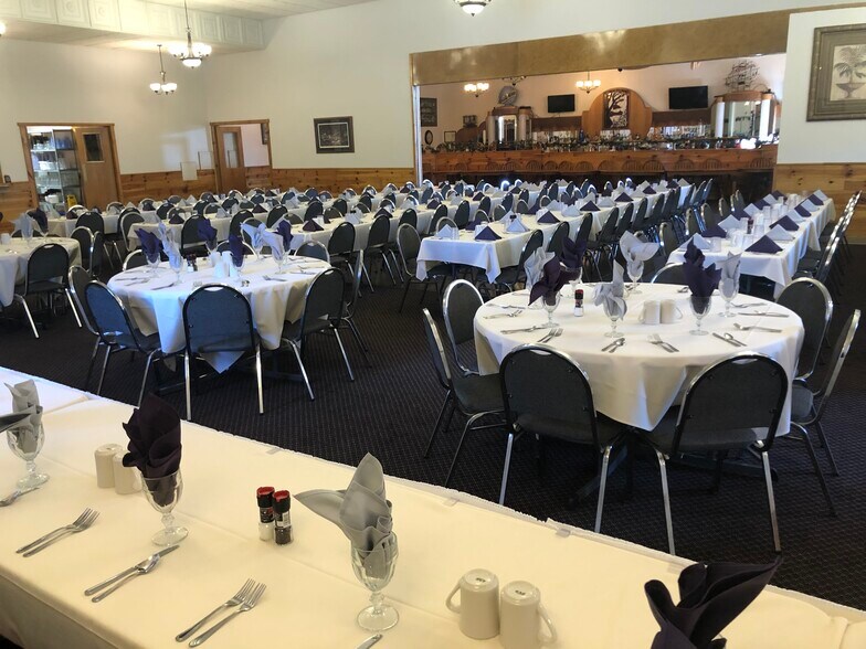 More Photos Of W10508 Kottke Rd, Crivitz Restaurant For Sale