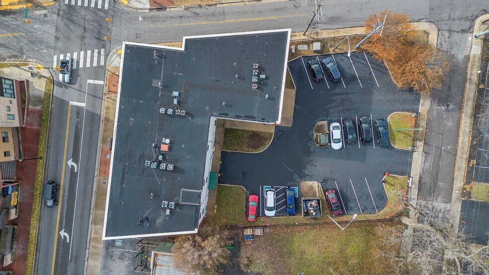More Photos Of 946 Jefferson St, Nashville Office For Lease