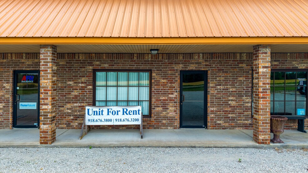 More Photos Of 19275 125 Hwy, Fairland General Retail For Sale