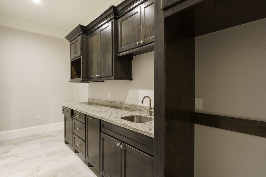 More Photos Of 12414 Spring Cypress Rd, Tomball Medical For Sale
