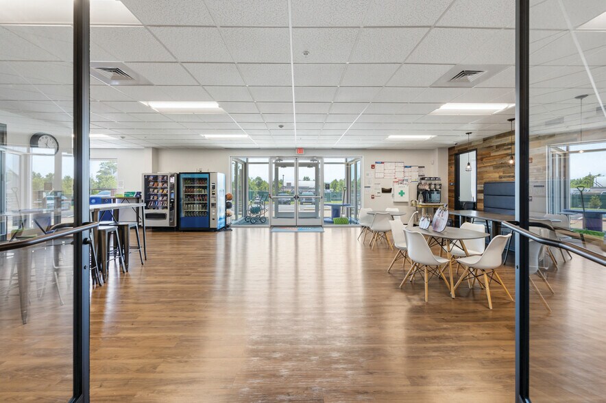 More Photos Of 160 New Britain Blvd, Chalfont Office For Sale