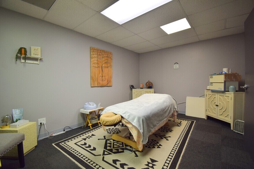 More Photos Of 1708 Jefferson Ave, Mount Vernon Office For Sale