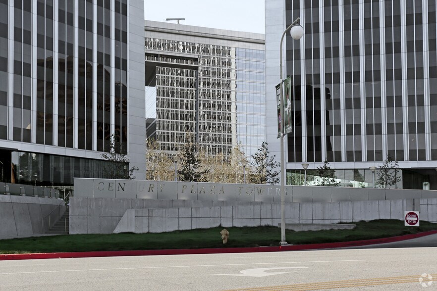 More Photos Of 2049 Century Park E, Los Angeles Office For Lease