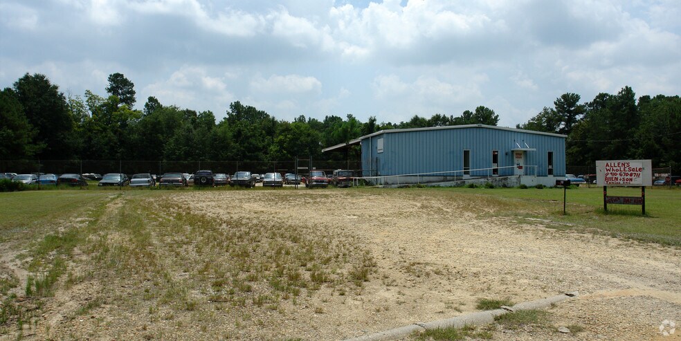 More Photos Of 519 Springfield Rd, Fayetteville Truck Terminal For Sale