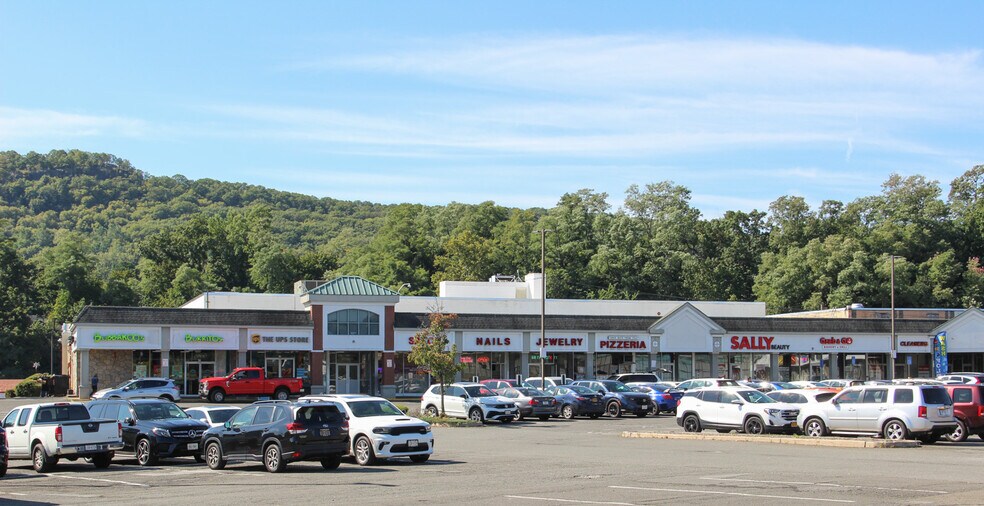 More Photos Of 45 S Route 9W, West Haverstraw Unknown For Lease