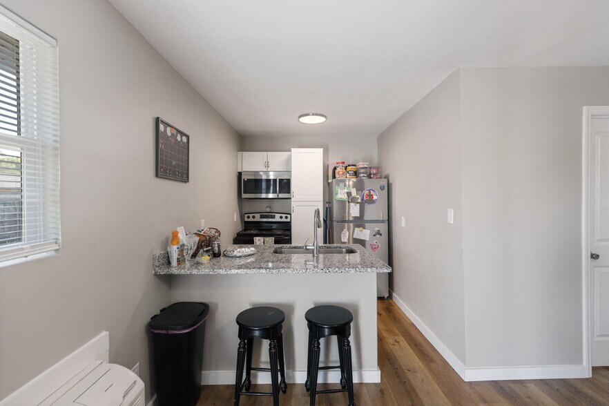 More Photos Of 555 Wildwood Ave SE, Cleveland Multifamily For Sale