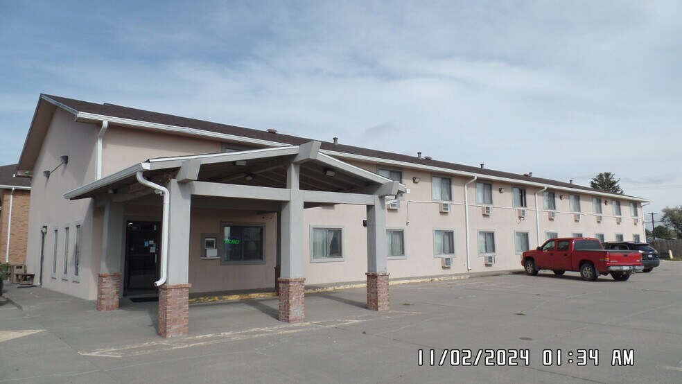 More Photos Of 2100 Fay St, Burlington Hotel For Sale