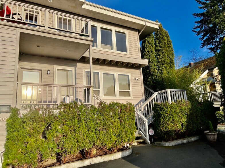 More Photos Of 808-810 6th St S, Kirkland Office Residential For Lease