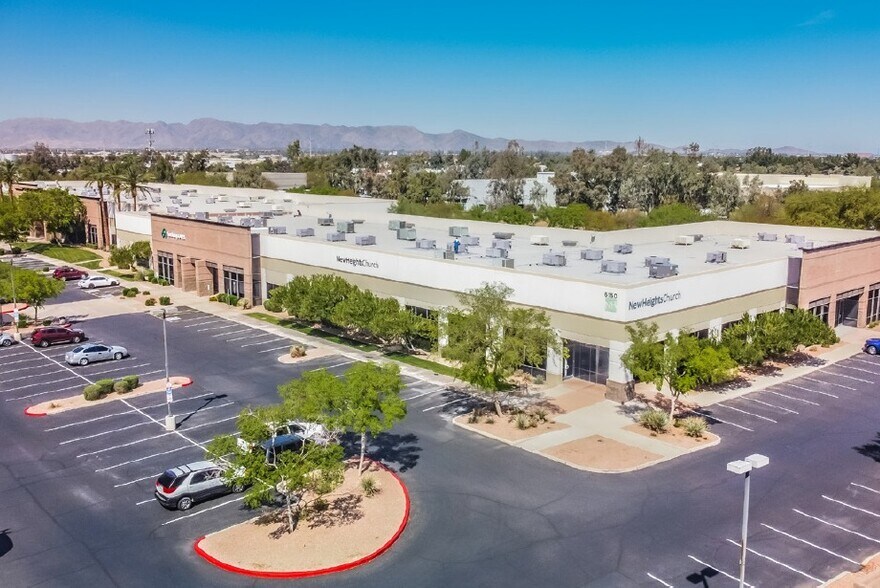 More Photos Of 6150 W Chandler Blvd, Chandler Light Distribution For Lease