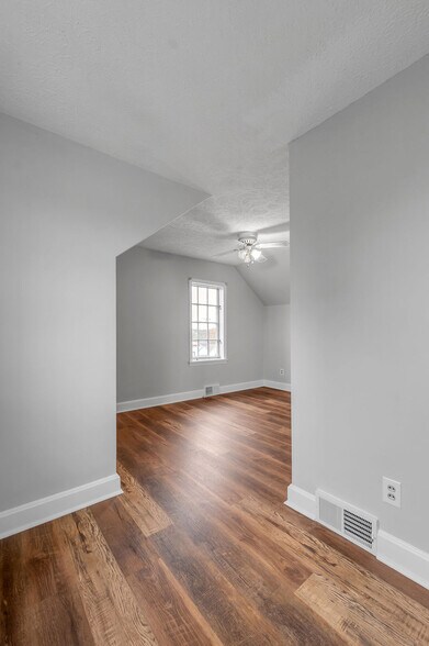 More Photos Of 454 Big Hill Ave, Richmond Office Residential For Sale