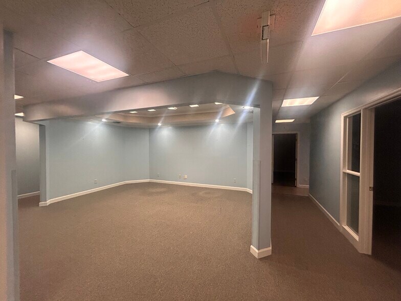 More Photos Of 210 Exchange Pl NW, Huntsville Office For Lease
