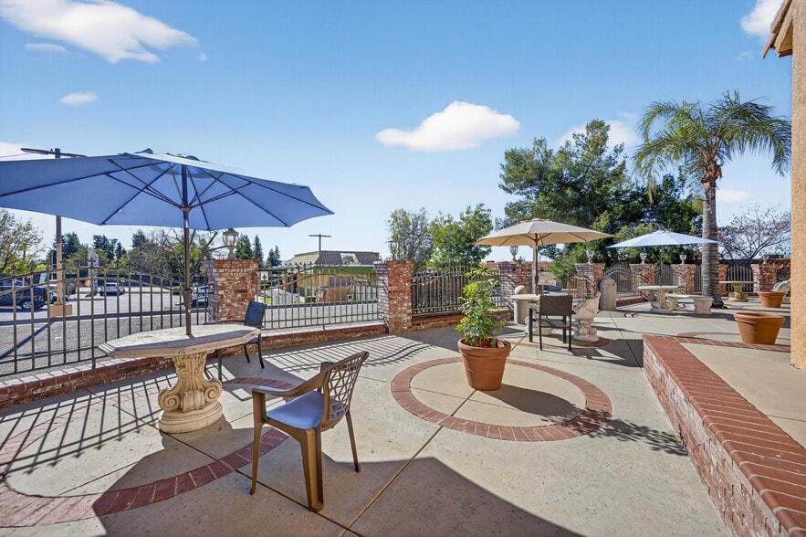 More Photos Of 3706 Highland Ave, Highland Carwash For Sale