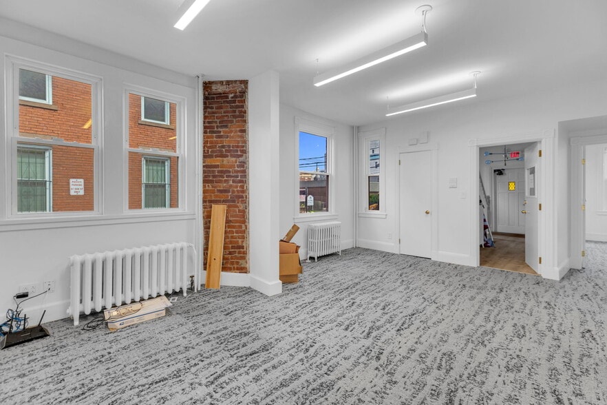 More Photos Of , Hartford Office For Sale