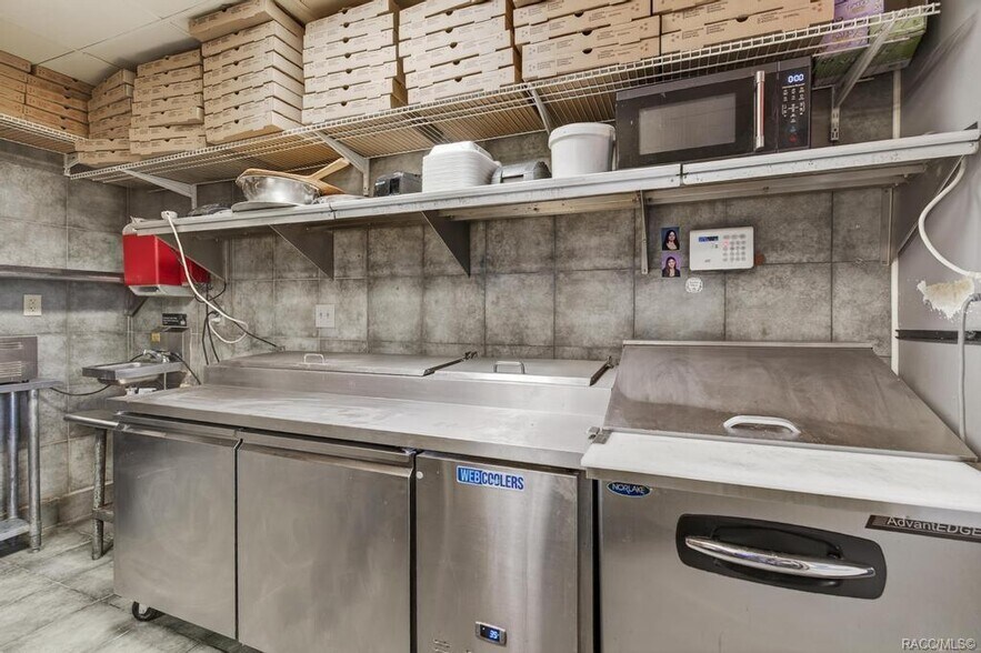 More Photos Of 125 N Main St, Hastings Restaurant For Sale