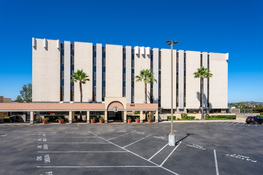 Primary Photo Of Grossmont Center Dr @ Center Dr, La Mesa Unknown For Lease