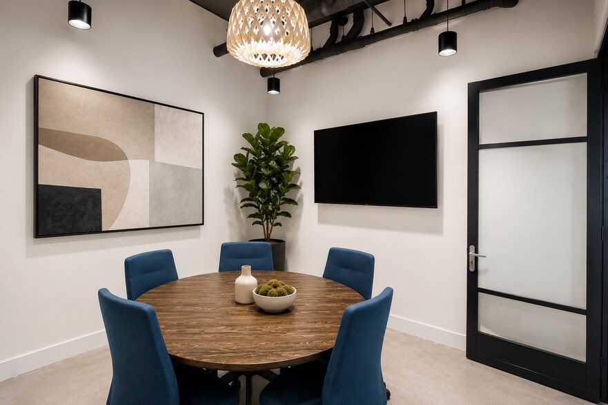 More Photos Of 6262 Glade Ave, Woodland Hills Coworking Space