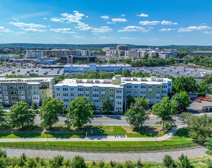 Primary Photo Of 87 New St, Cambridge Apartments For Sale