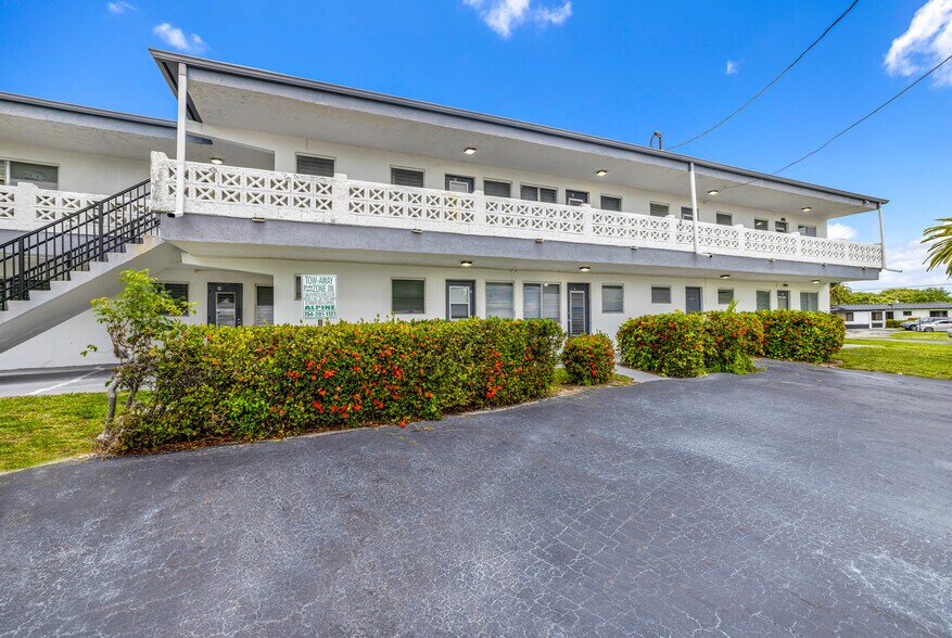 More Photos Of 1241-1251 W River Dr, Margate Apartments For Sale