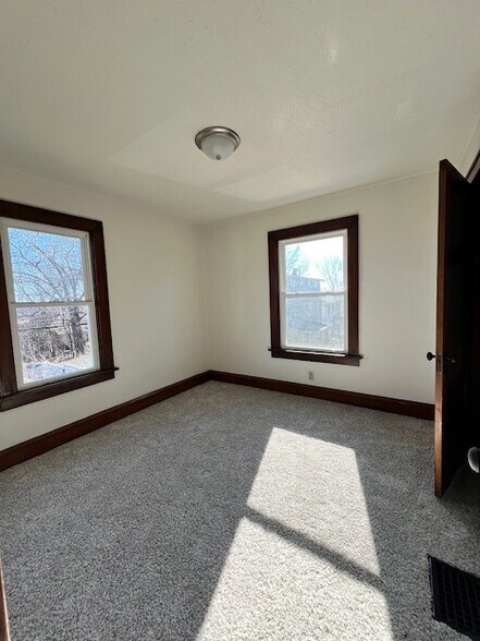 More Photos Of 208 Park Ave SW, Canton Apartments For Sale