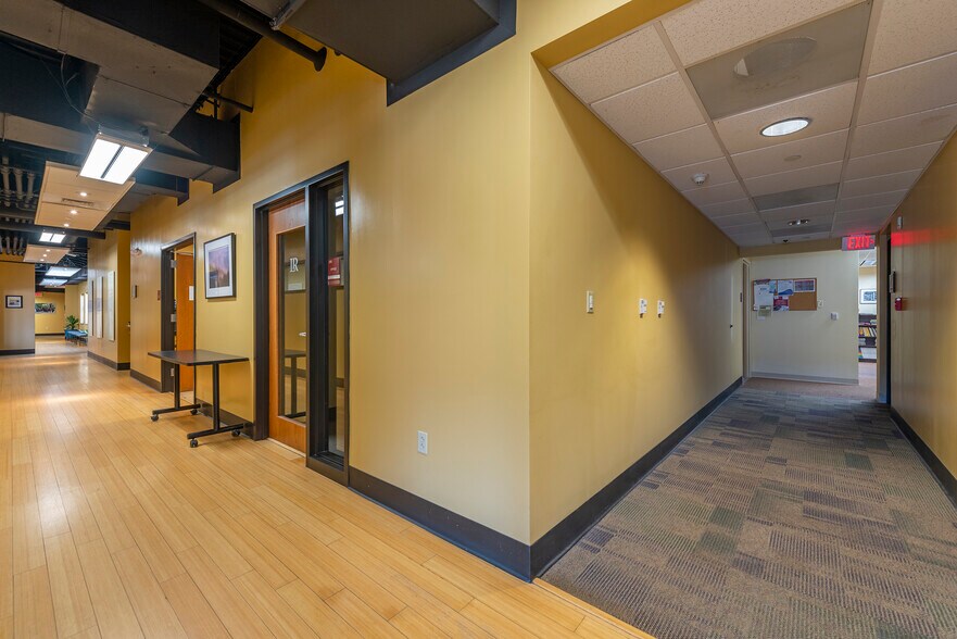 More Photos Of 36 Montford Ave, Asheville Office For Sale