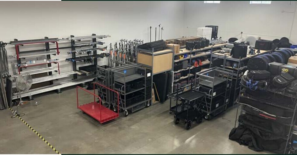 More Photos Of 1889 Triumph St, Vancouver Service For Sale