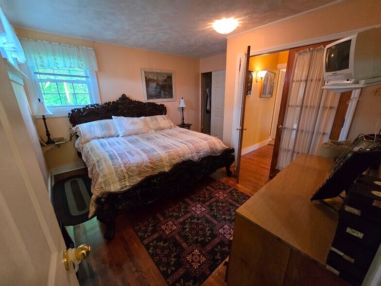 More Photos Of 40 Sparten Hill Rd, Livingston Manor Specialty For Sale