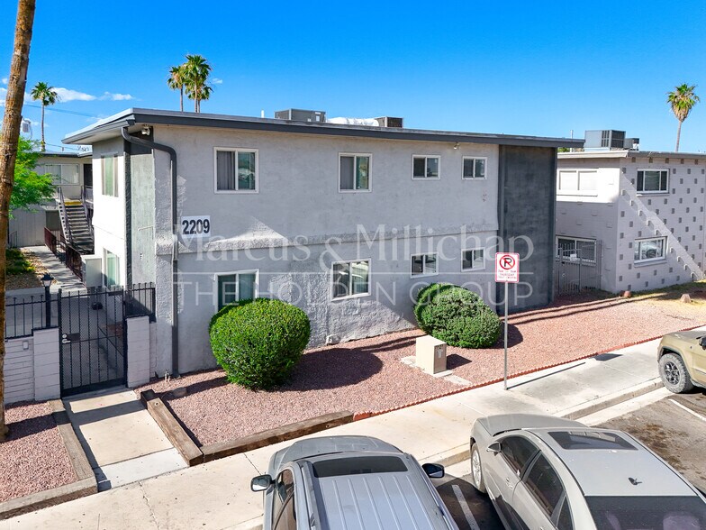 More Photos Of , Las Vegas Multifamily For Sale