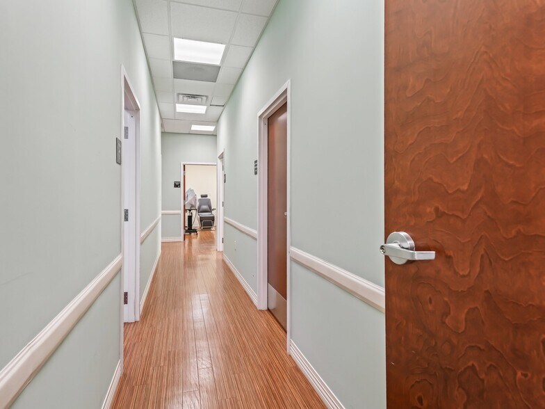 More Photos Of 4636 Bellwether Ln, Oxford Medical For Lease