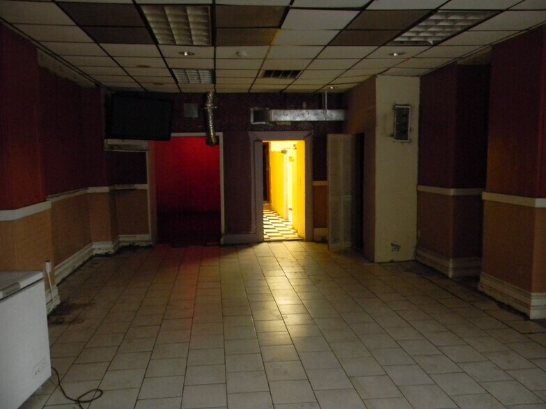 More Photos Of 206 S Broadway, Baltimore Restaurant For Sale