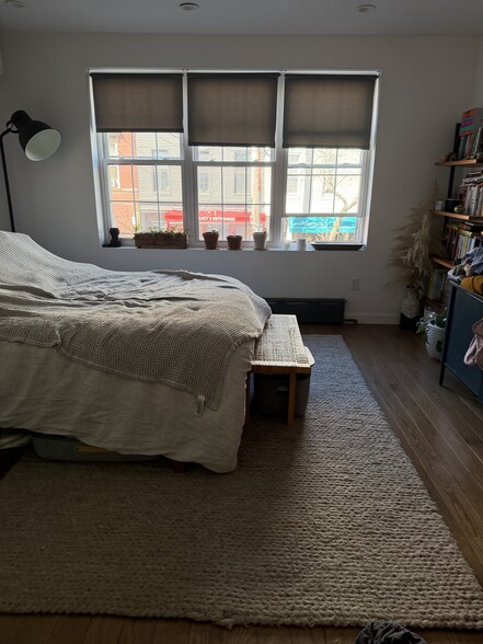 More Photos Of 117 Berry St, Brooklyn Storefront Retail Residential For Sale