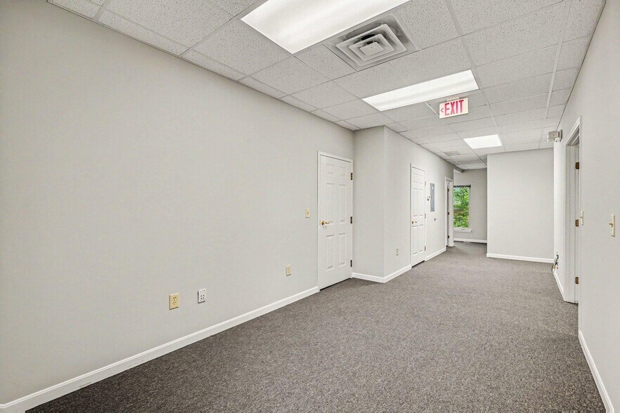 More Photos Of 6900 Houston Rd, Florence Office For Lease