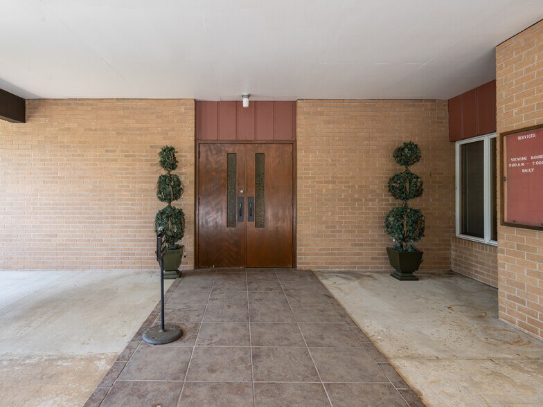 More Photos Of 60 Phifer St, Asheville Medical For Sale
