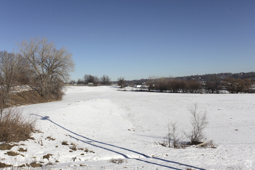 Primary Photo Of Cornhusker and Fort Crook, Bellevue Land For Lease