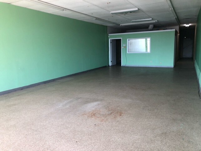 More Photos Of 4540-4590 N Shadeland Ave, Indianapolis Unknown For Lease
