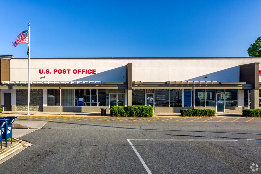 More Photos Of 725 Cherry Rd, Rock Hill Unknown For Lease