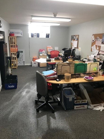 More Photos Of 600 Main St, Riverton Office For Sale