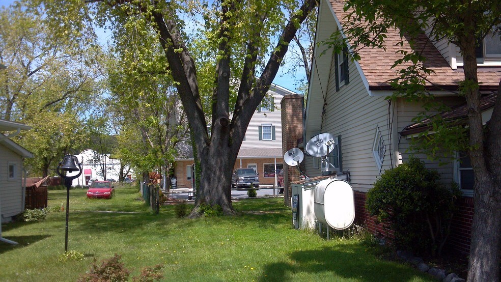 More Photos Of 2109 Main St, Chester Storefront Retail Office For Sale