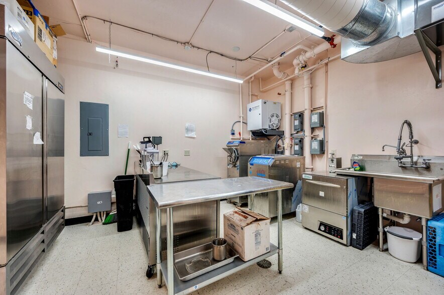 More Photos Of 2363 Mill Rd, Sister Bay Apartments For Sale