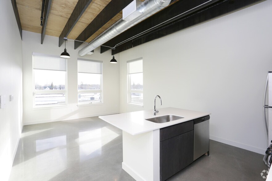 More Photos Of 1059 Wealthy St SE, Grand Rapids Apartments For Lease