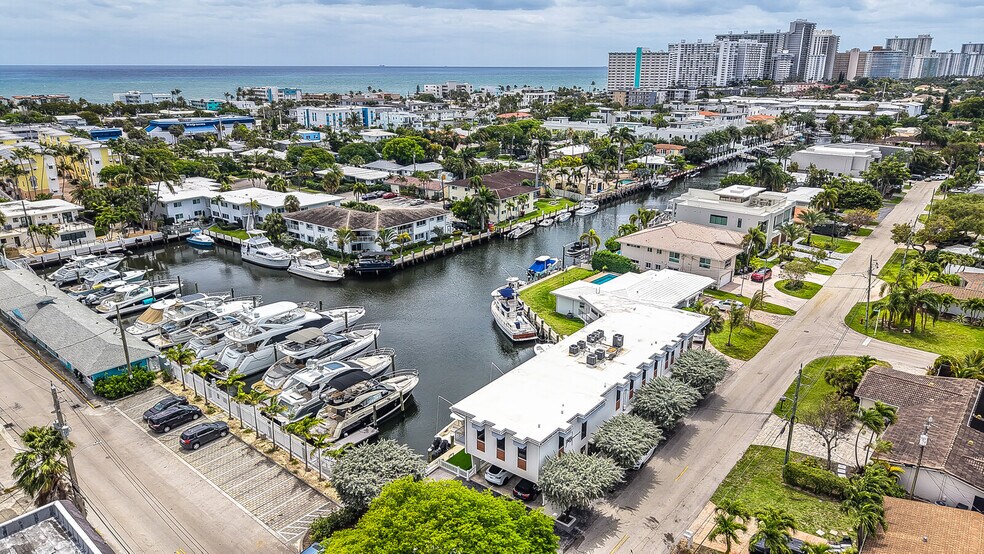More Photos Of 4322-4334 E Tradewinds Ave, Lauderdale-by-the-Sea Loft Creative Space For Lease