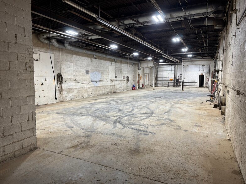 More Photos Of 1508 Highway 218 W, Indian Trail Manufacturing For Lease