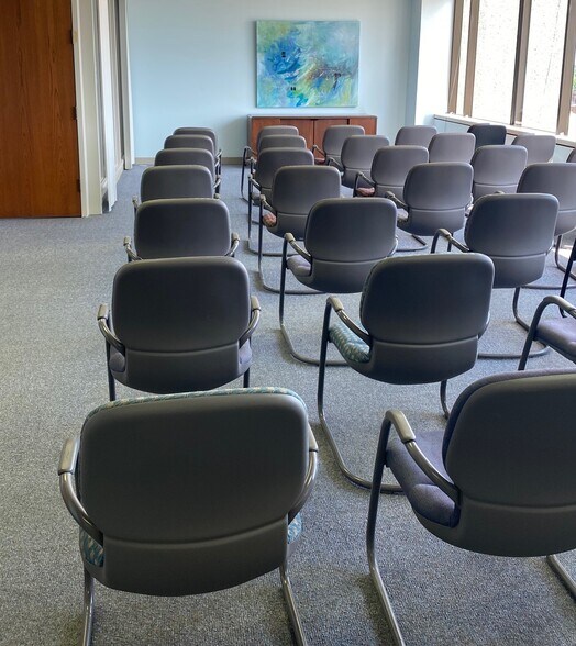 More Photos Of 300 Olive St, Texarkana Office For Lease