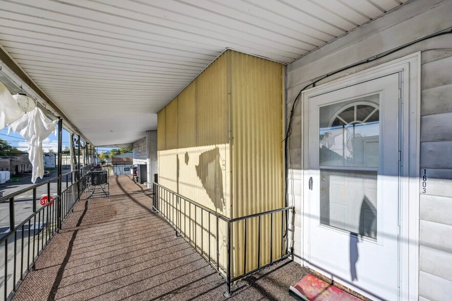 More Photos Of 535 Green Ridge St, Scranton Storefront Retail Residential For Sale