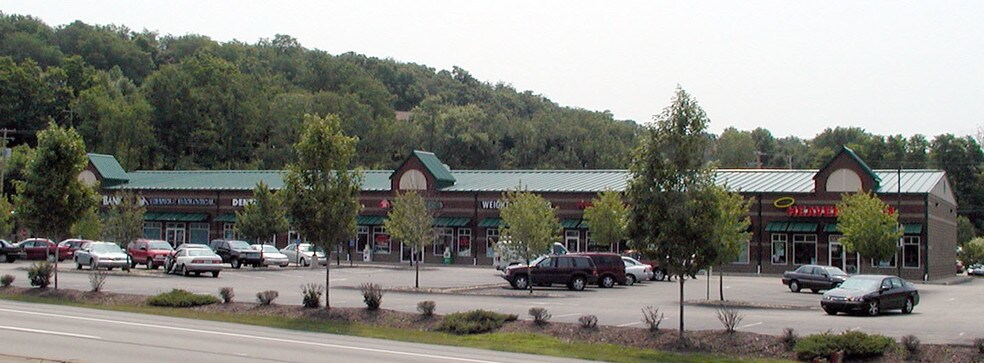 More Photos Of 4127-4175 Washington Rd, McMurray Storefront For Lease