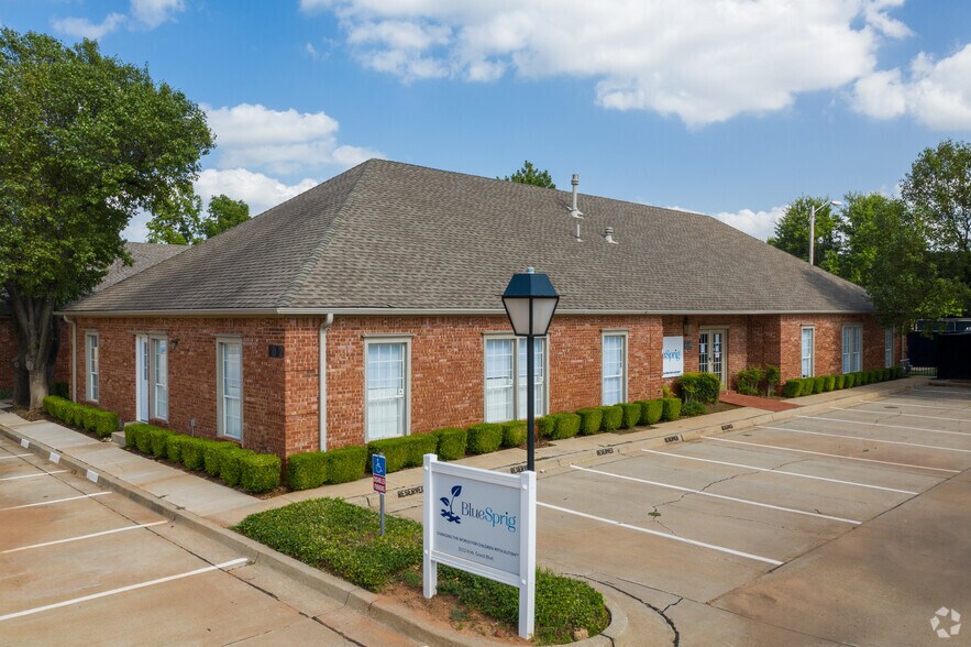 More Photos Of 1008 NW Grand Blvd, Oklahoma City Unknown For Lease