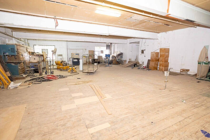 More Photos Of 10-24 W Mravlag Pl, Elizabeth Warehouse For Sale