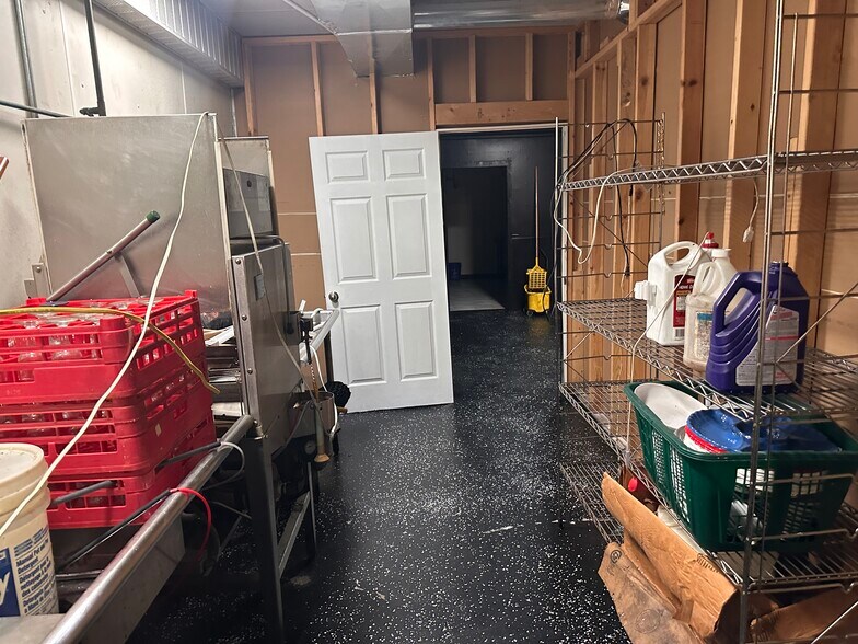More Photos Of 8350 S 88th Ave, Justice Restaurant For Sale